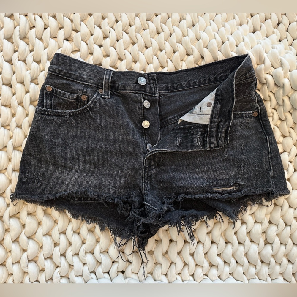 Levi’s 501 Cutoff Shorts